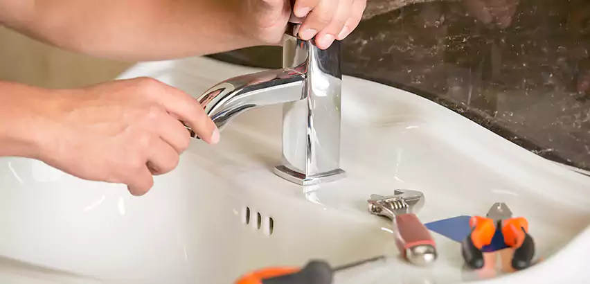 Bathtub Faucet Replacement in Rockville Centre